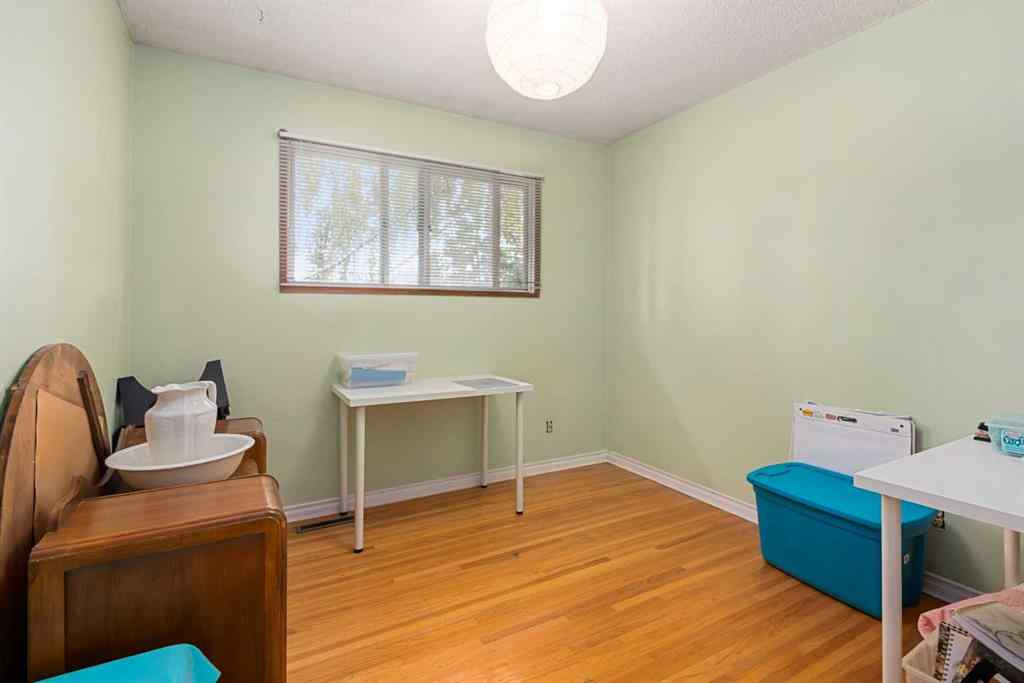 MLS® A2246273 - 935 Mayland Drive NE in Mayland Heights Calgary, Residential