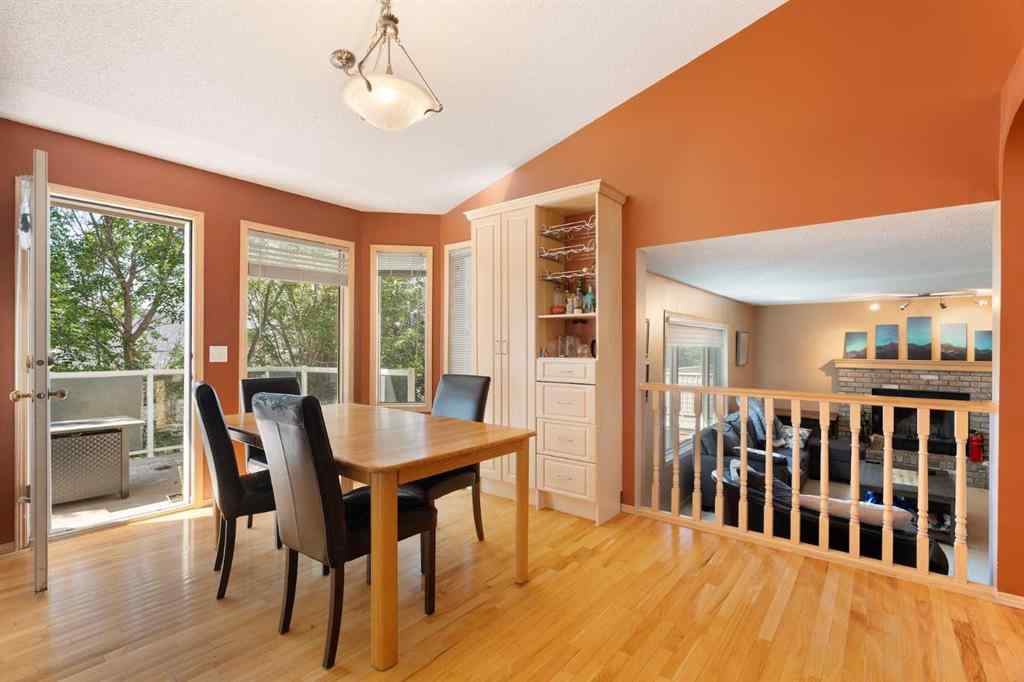 MLS® A2246277 - 113 Sierra Vista Terrace SW in Signal Hill Calgary, Residential