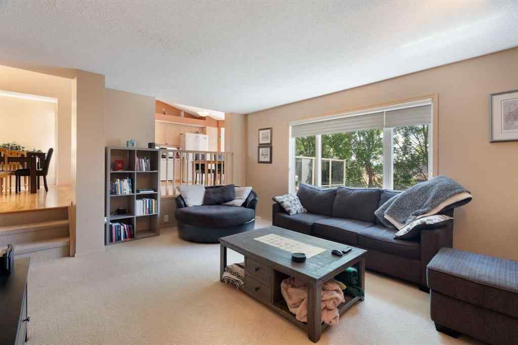 MLS® A2246277 - 113 Sierra Vista Terrace SW in Signal Hill Calgary, Residential