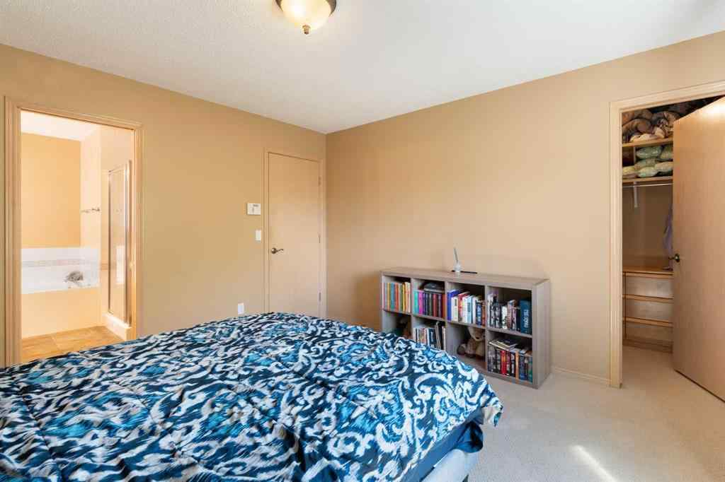 MLS® A2246277 - 113 Sierra Vista Terrace SW in Signal Hill Calgary, Residential