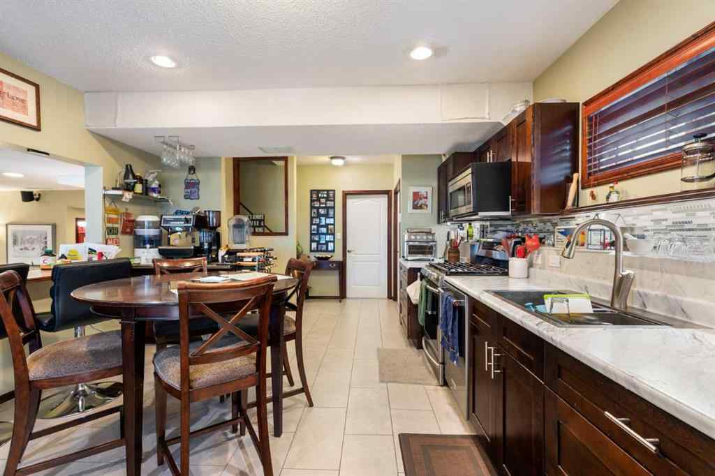 MLS® A2246277 - 113 Sierra Vista Terrace SW in Signal Hill Calgary, Residential