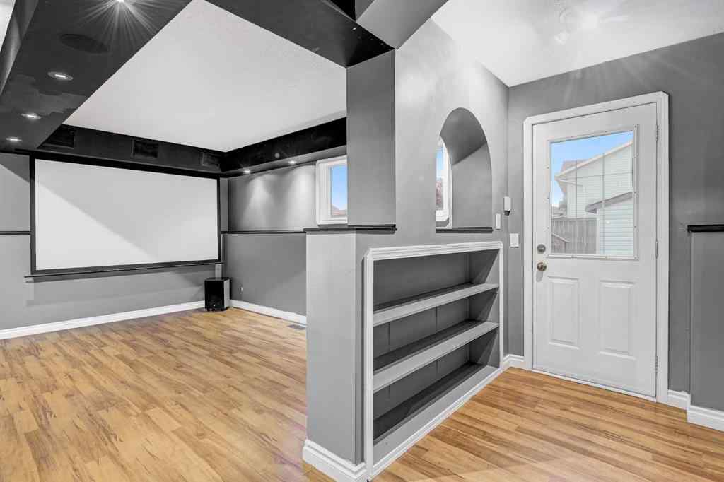 MLS® A2246291 - 10422 72 Avenue  in Mission Heights Grande Prairie, Residential
