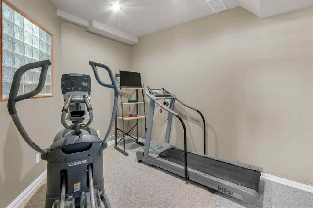 MLS® A2246293 - 1314 Gladstone Road NW in Hillhurst Calgary, Residential