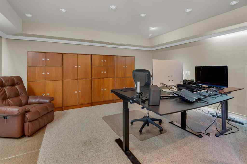 MLS® A2246293 - 1314 Gladstone Road NW in Hillhurst Calgary, Residential