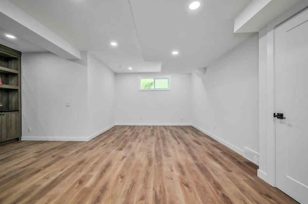 MLS® A2246312 - 91 Springbluff Boulevard SW in Springbank Hill Calgary, Residential