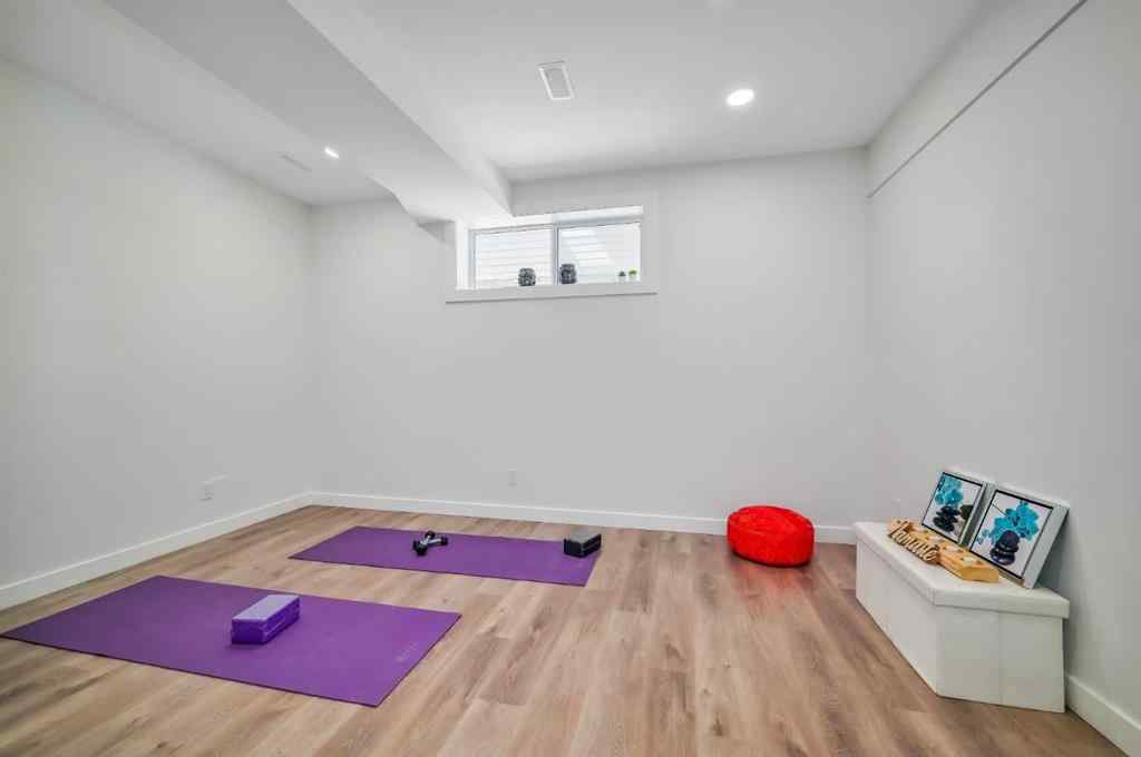 MLS® A2246312 - 91 Springbluff Boulevard SW in Springbank Hill Calgary, Residential