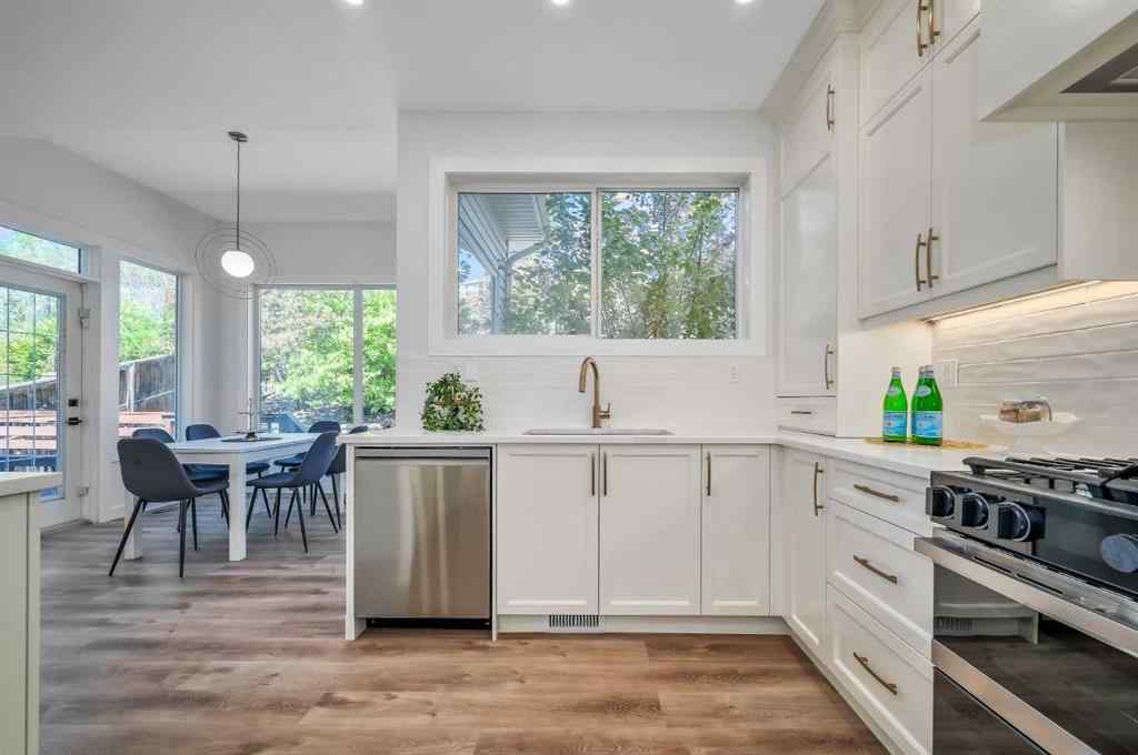 MLS® A2246312 - 91 Springbluff Boulevard SW in Springbank Hill Calgary, Residential