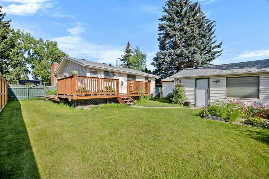 MLS® A2246322 - 3316 60 Street NE in Temple Calgary, Residential