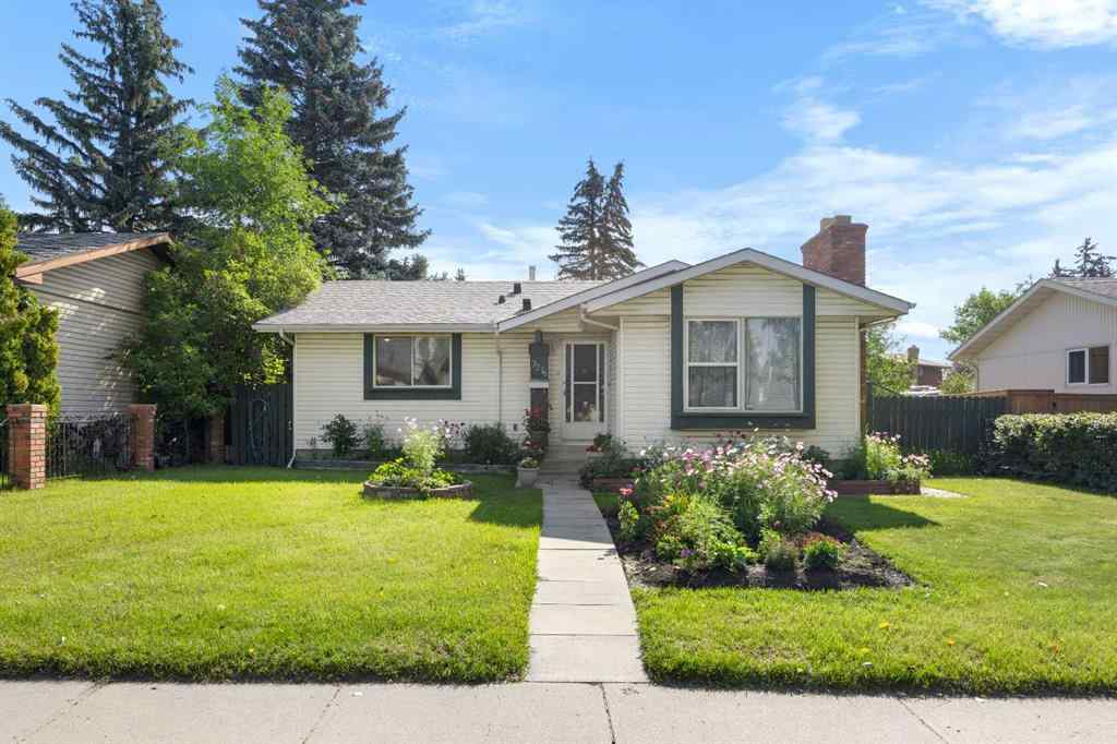 MLS® A2246322 - 3316 60 Street NE in Temple Calgary, Residential