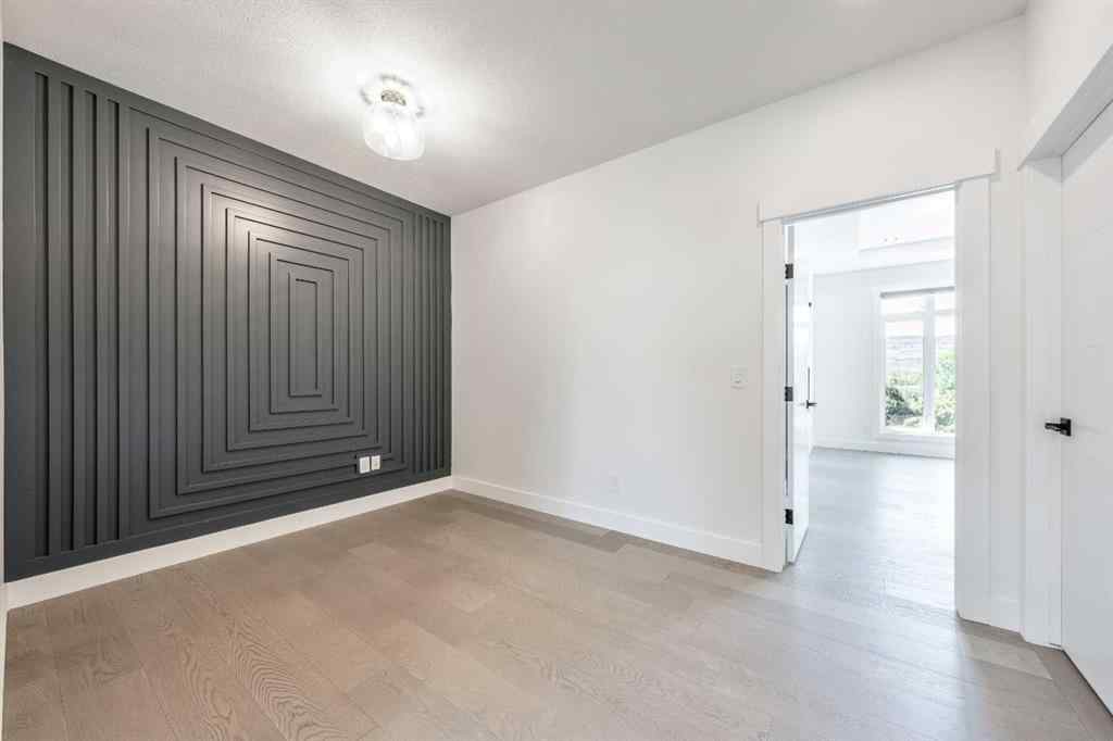 MLS® A2246323 - 4923 20 Avenue NW in Montgomery Calgary, Residential
