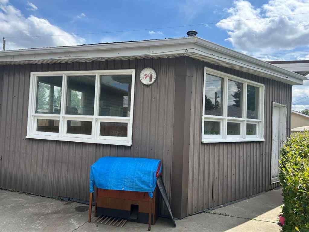 MLS® A2246338 - 4207 Maryvale Drive NE in Marlborough Calgary, Residential