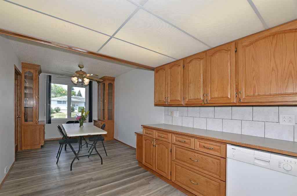 MLS® A2246338 - 4207 Maryvale Drive NE in Marlborough Calgary, Residential