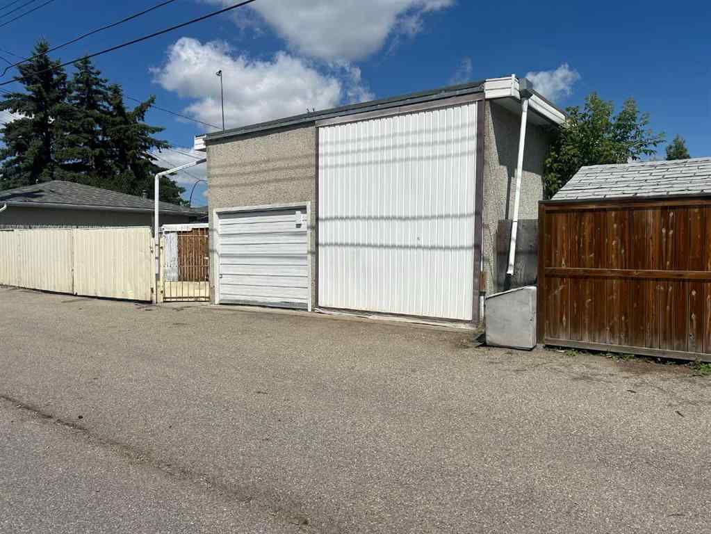 MLS® A2246338 - 4207 Maryvale Drive NE in Marlborough Calgary, Residential
