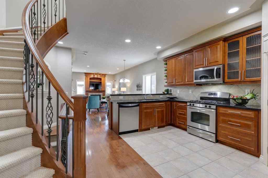 MLS® A2246343 - 1216 18 Avenue NW in Capitol Hill Calgary, Residential