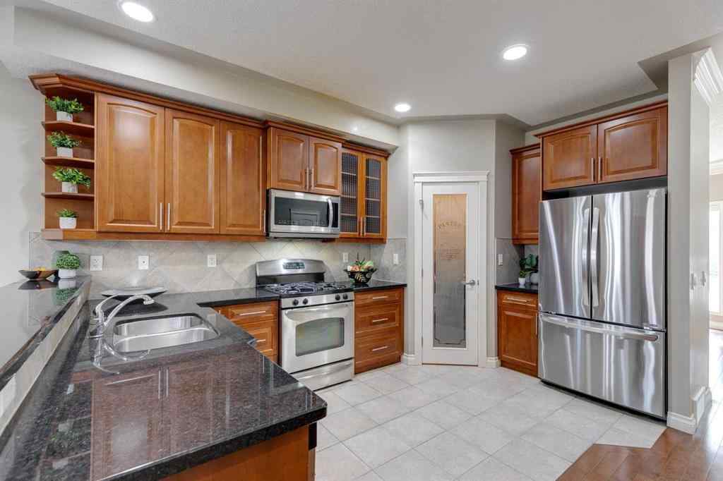 MLS® A2246343 - 1216 18 Avenue NW in Capitol Hill Calgary, Residential