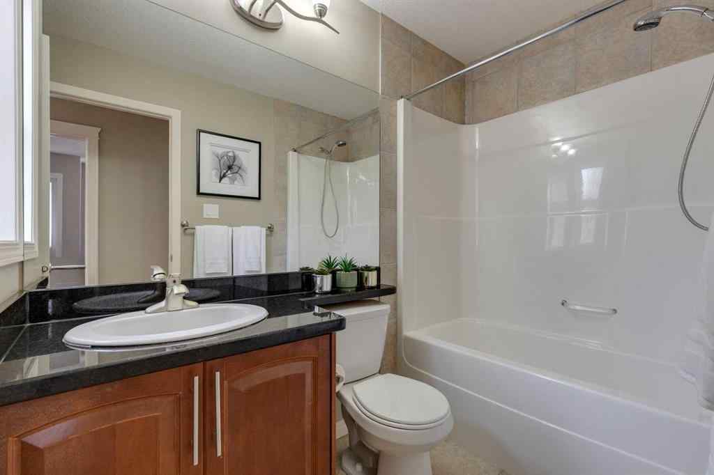 MLS® A2246343 - 1216 18 Avenue NW in Capitol Hill Calgary, Residential