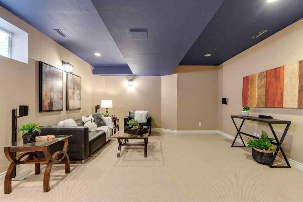 MLS® A2246343 - 1216 18 Avenue NW in Capitol Hill Calgary, Residential