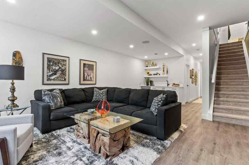 MLS® A2246350 - 4516B 72 Street NW in Bowness Calgary, Residential