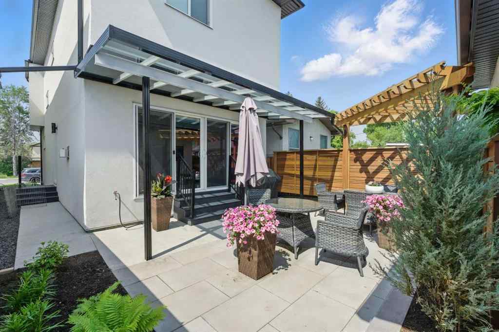 MLS® A2246350 - 4516B 72 Street NW in Bowness Calgary, Residential