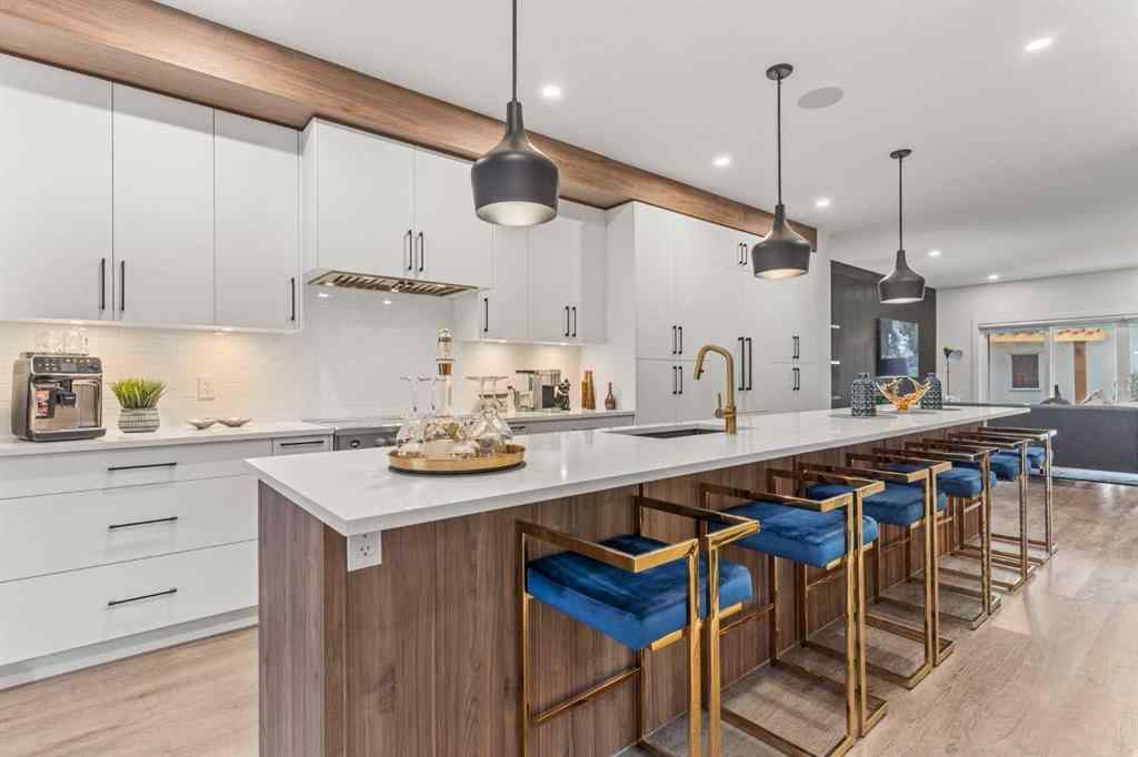MLS® A2246350 - 4516B 72 Street NW in Bowness Calgary, Residential