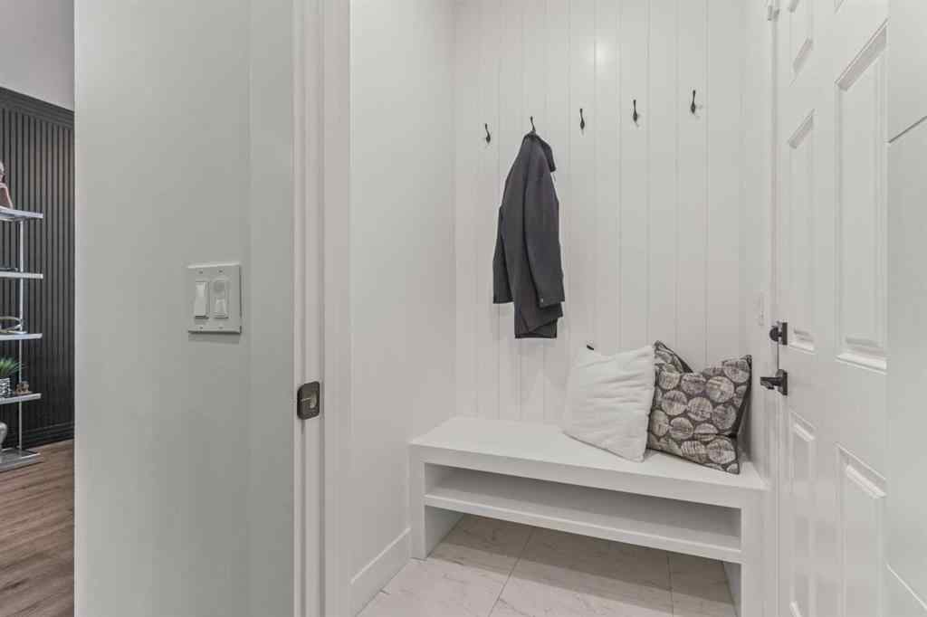 MLS® A2246350 - 4516B 72 Street NW in Bowness Calgary, Residential