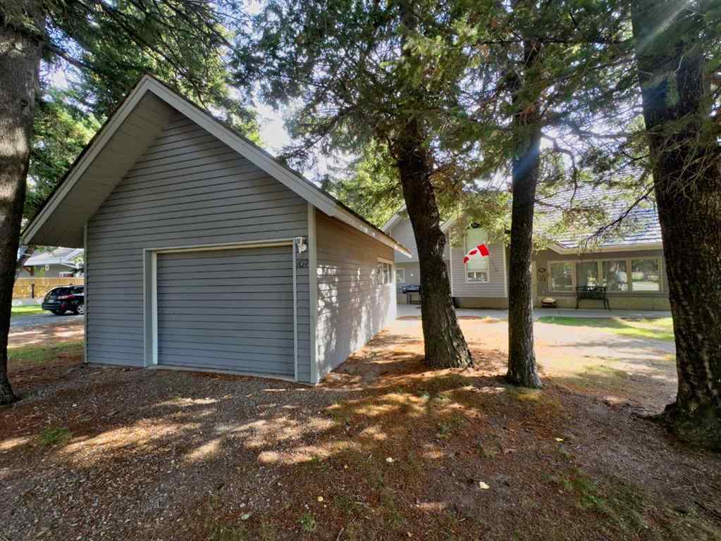 MLS® A2246355 - 107 Mount View   in NONE Waterton Park, Residential