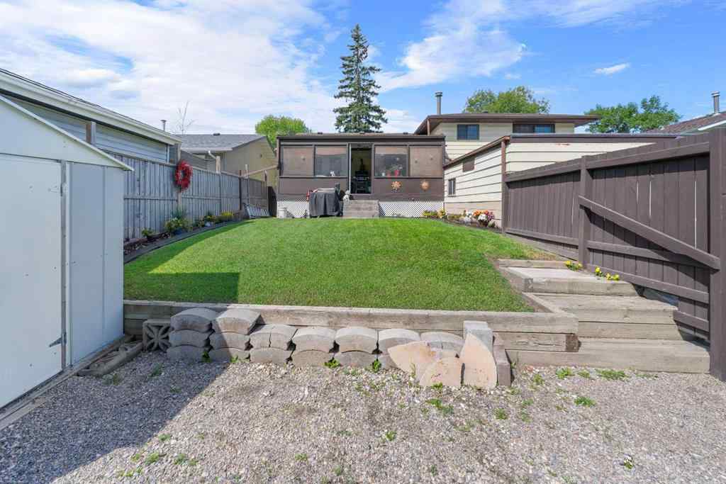 MLS® A2246357 - 232 Templeside Circle NE in Temple Calgary, Residential