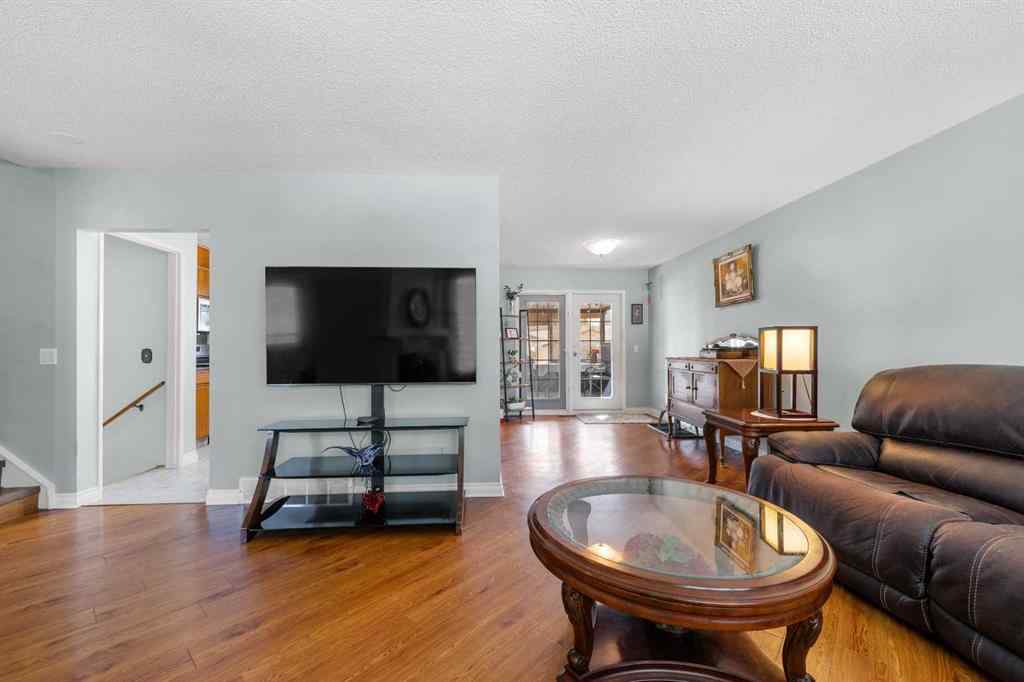 MLS® A2246357 - 232 Templeside Circle NE in Temple Calgary, Residential