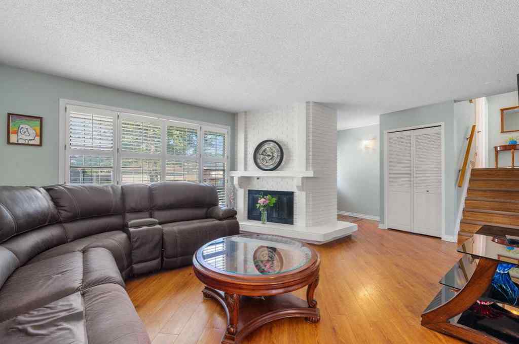 MLS® A2246357 - 232 Templeside Circle NE in Temple Calgary, Residential