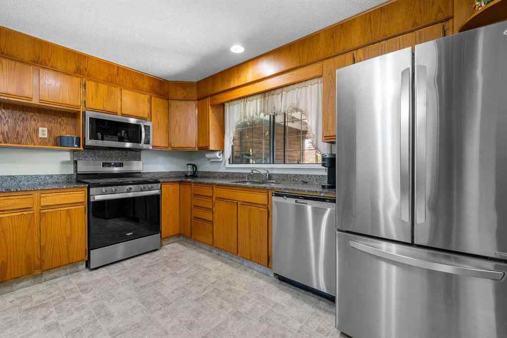 MLS® A2246357 - 232 Templeside Circle NE in Temple Calgary, Residential