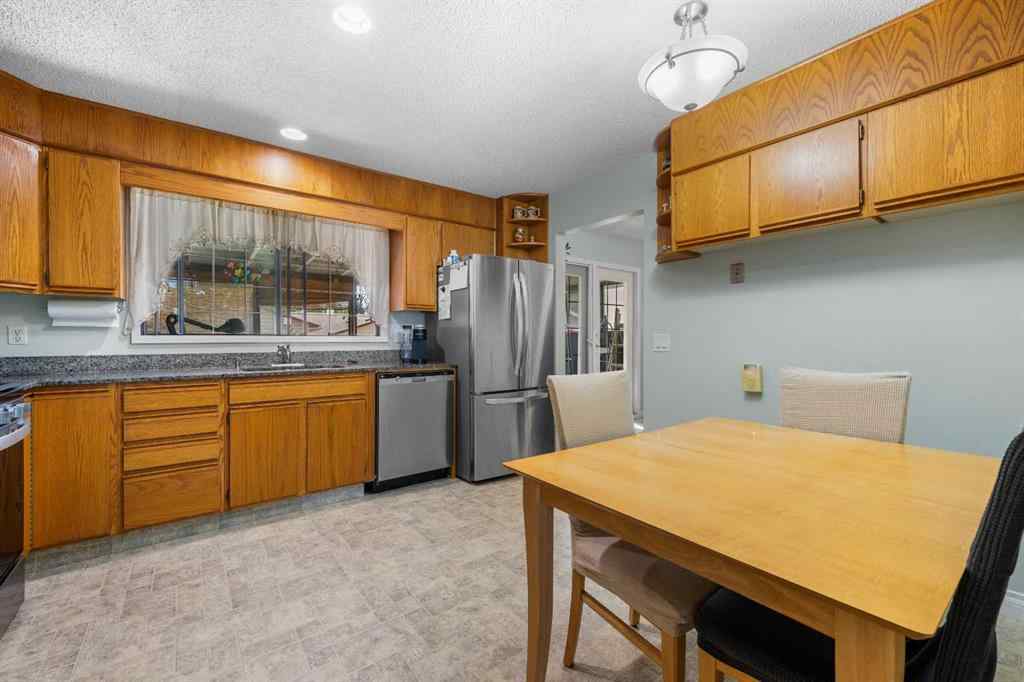 MLS® A2246357 - 232 Templeside Circle NE in Temple Calgary, Residential