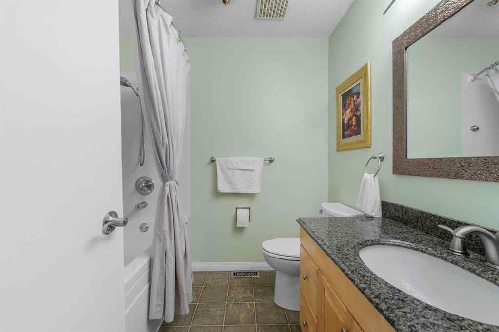 MLS® A2246357 - 232 Templeside Circle NE in Temple Calgary, Residential