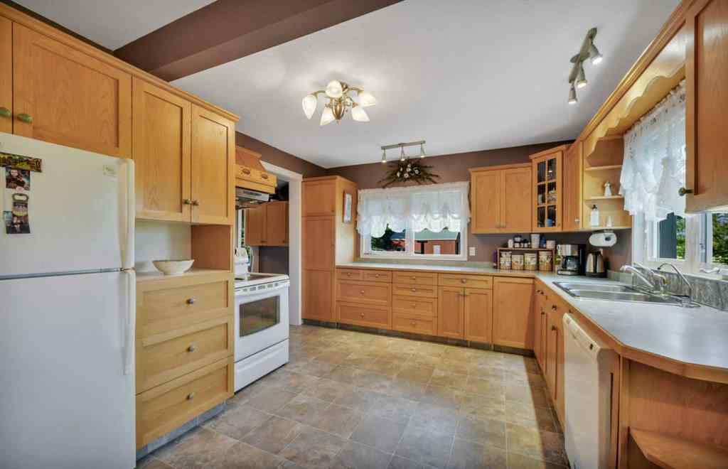 MLS® A2246366 - 39227 RR 250   in NONE Rural Lacombe County, Residential