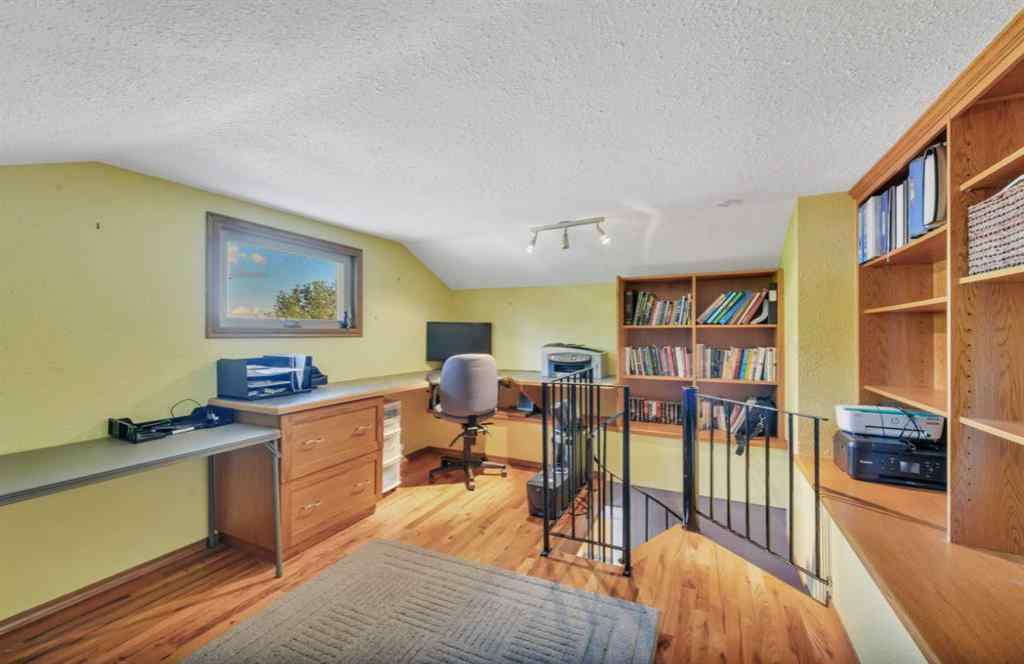 MLS® A2246366 - 39227 RR 250   in NONE Rural Lacombe County, Residential