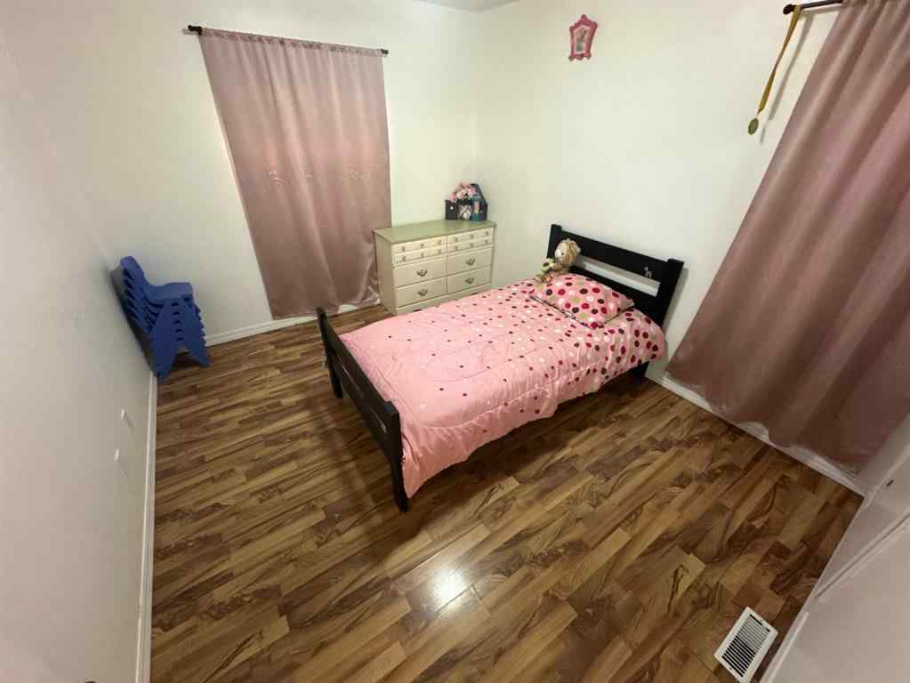 MLS® A2246371 - 4718 49 Avenue  in NONE Grimshaw, Residential