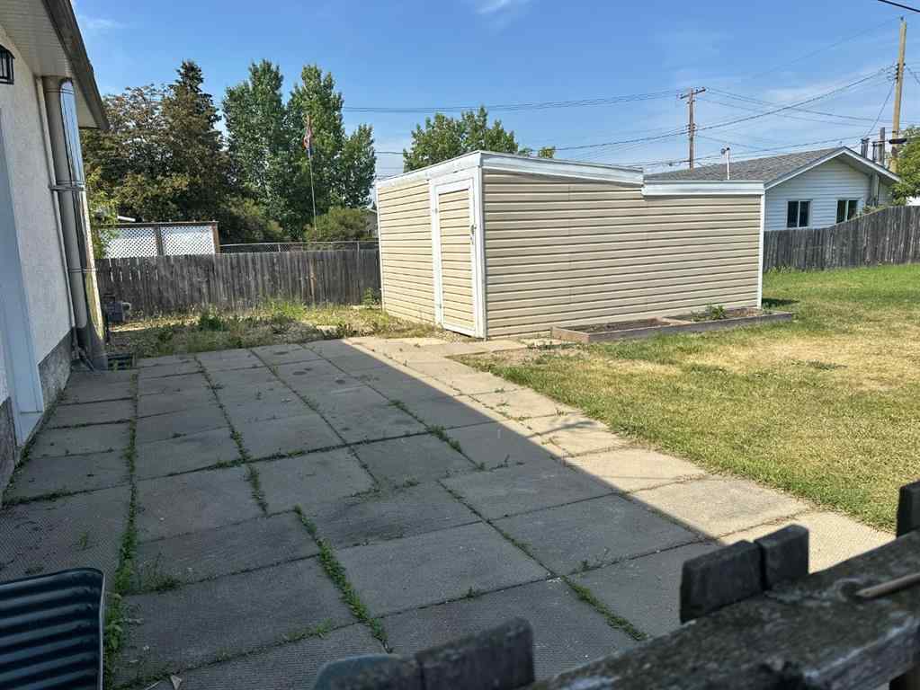 MLS® A2246371 - 4718 49 Avenue  in NONE Grimshaw, Residential