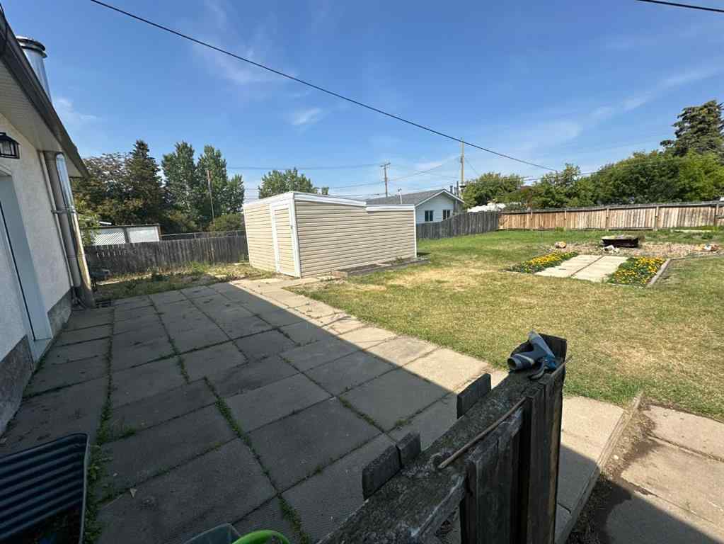 MLS® A2246371 - 4718 49 Avenue  in NONE Grimshaw, Residential