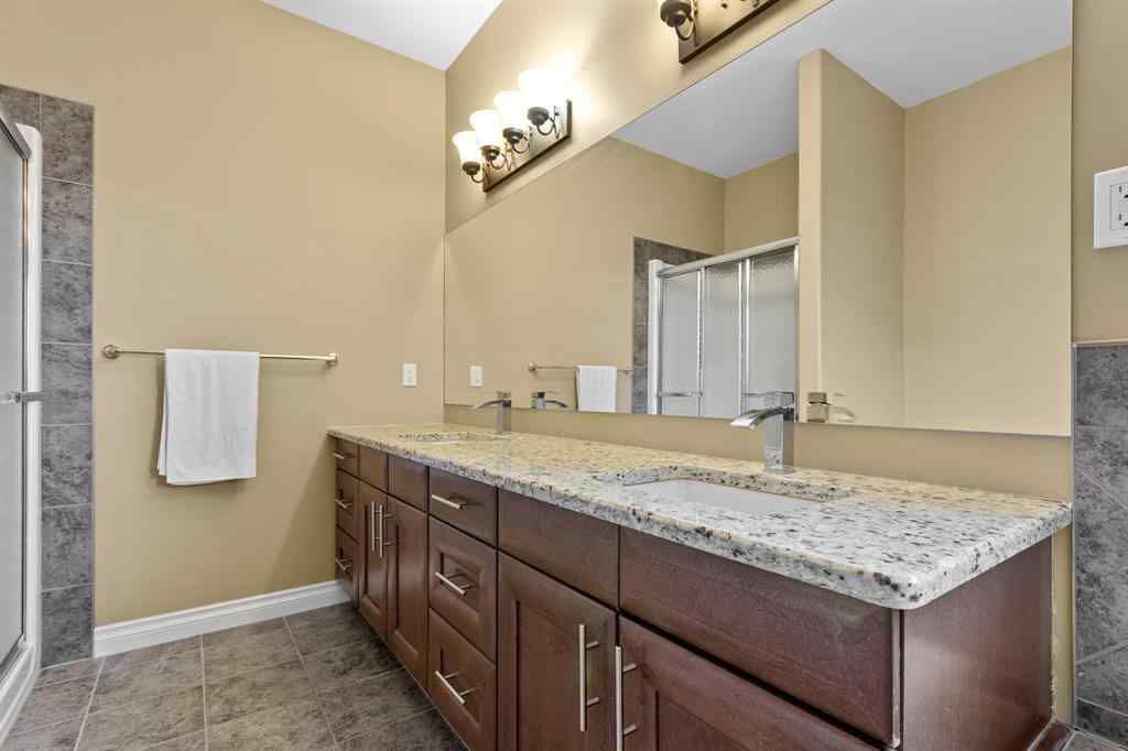 MLS® A2246375 - 1707 56 Avenue  in College Park Lloydminster, Residential