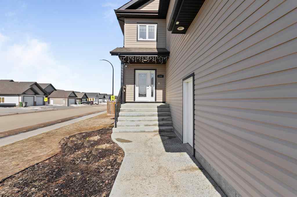 MLS® A2246375 - 1707 56 Avenue  in College Park Lloydminster, Residential
