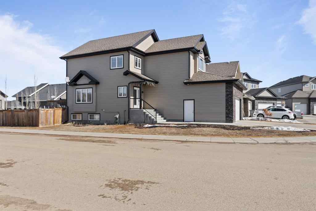 MLS® A2246375 - 1707 56 Avenue  in College Park Lloydminster, Residential