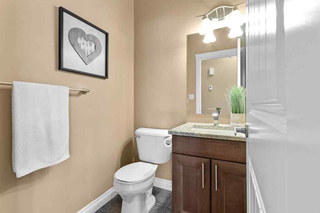 MLS® A2246375 - 1707 56 Avenue  in College Park Lloydminster, Residential