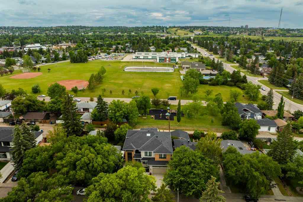 MLS® A2246380 - 319 42 Street SW in Wildwood Calgary, Residential
