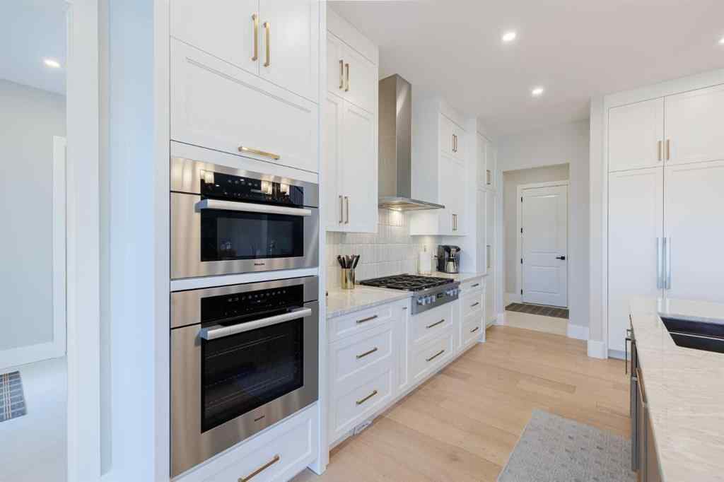 MLS® A2246380 - 319 42 Street SW in Wildwood Calgary, Residential