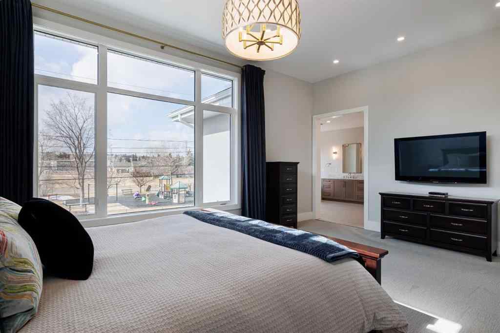 MLS® A2246380 - 319 42 Street SW in Wildwood Calgary, Residential