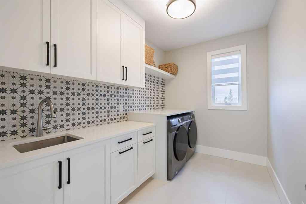 MLS® A2246380 - 319 42 Street SW in Wildwood Calgary, Residential