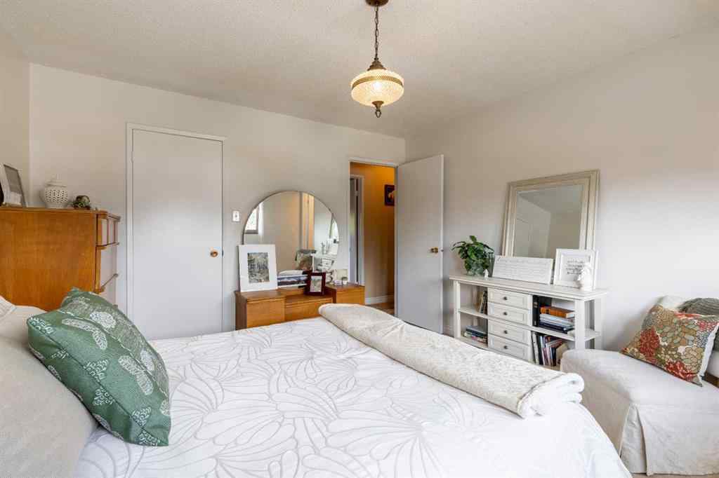 MLS® A2246386 - 2230 41 Street S in Redwood Lethbridge, Residential