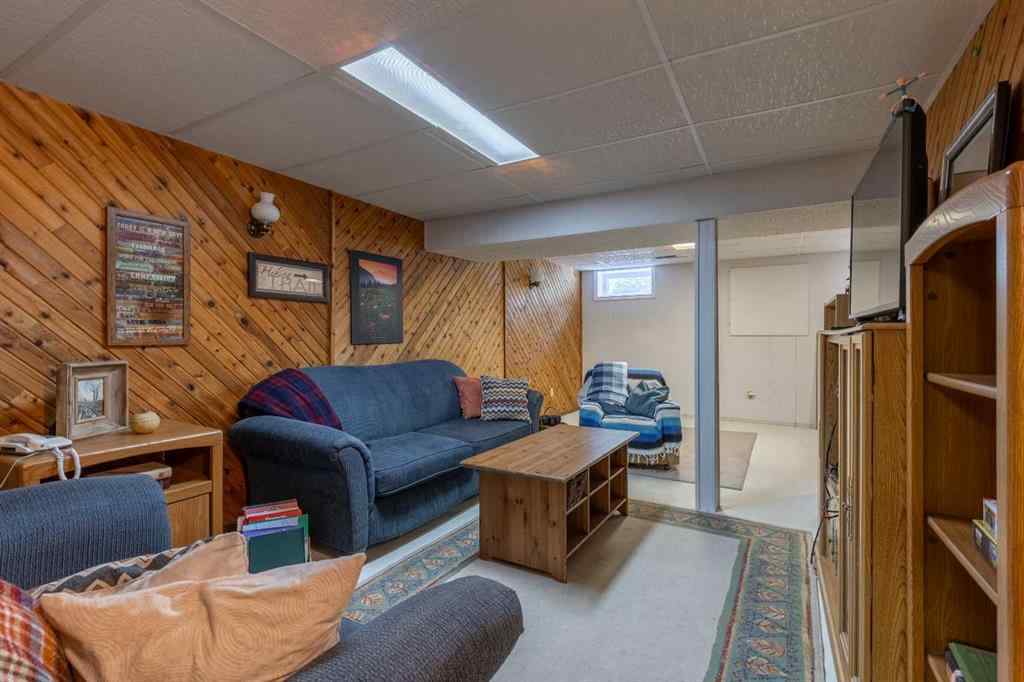 MLS® A2246386 - 2230 41 Street S in Redwood Lethbridge, Residential
