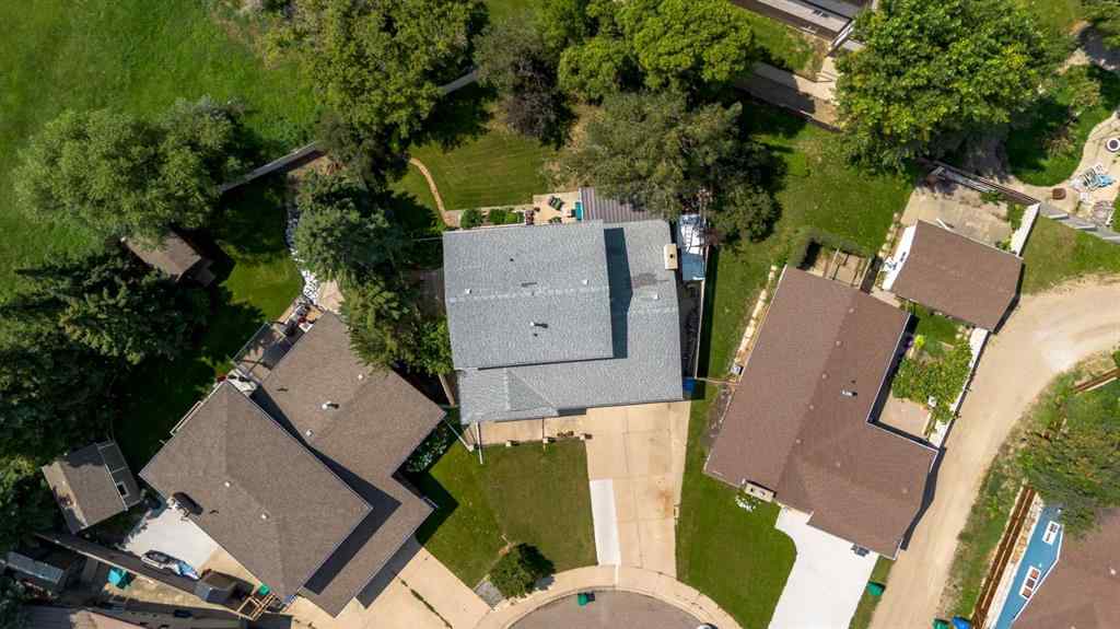 MLS® A2246386 - 2230 41 Street S in Redwood Lethbridge, Residential