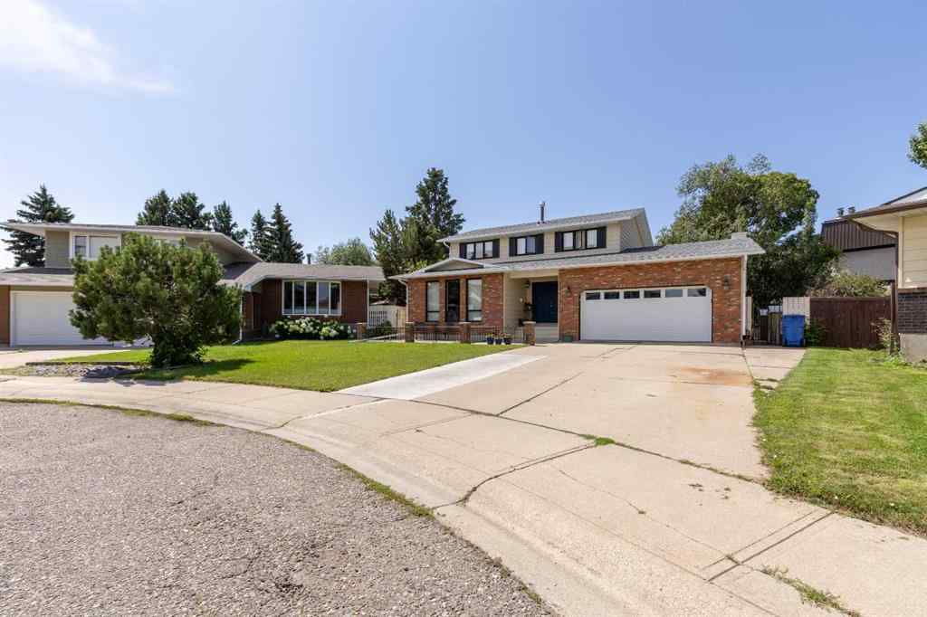 MLS® A2246386 - 2230 41 Street S in Redwood Lethbridge, Residential