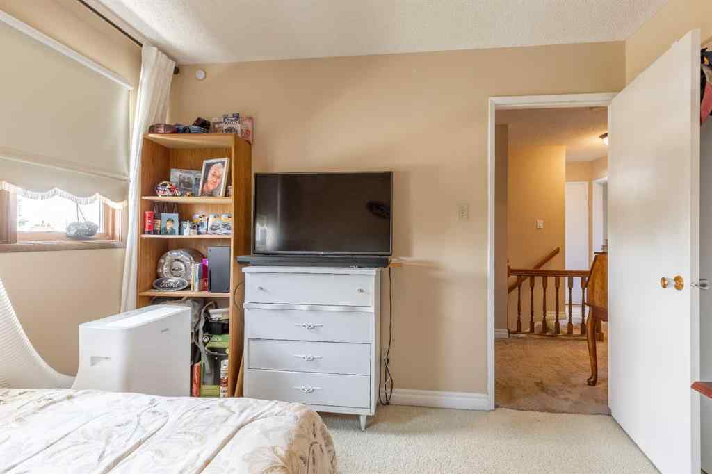 MLS® A2246386 - 2230 41 Street S in Redwood Lethbridge, Residential